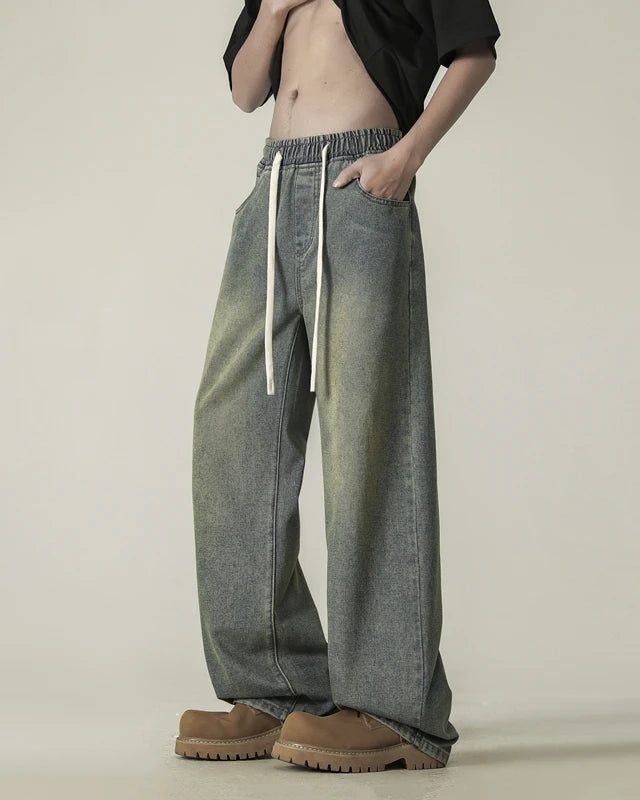 Distressed Loose Jeans