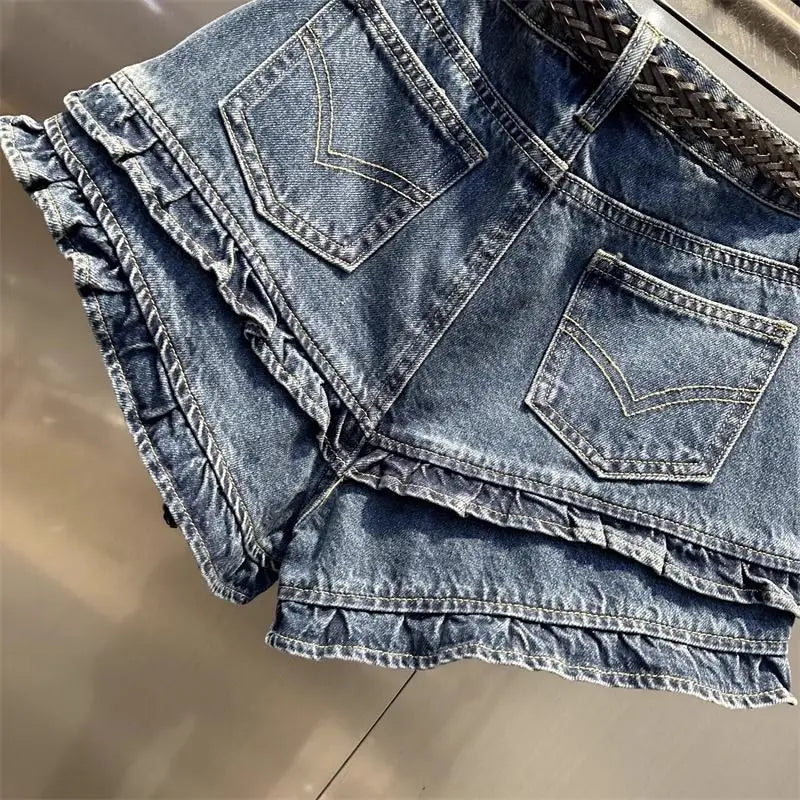Rulffle Hem Denim Shorts